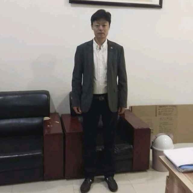 蓝天白云的第一张照片--西藏中老年相亲网